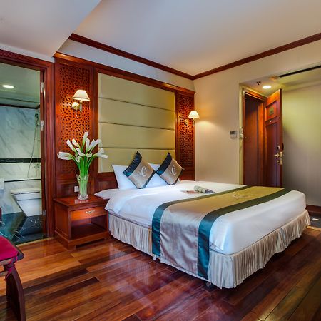 Conifer Boutique Hotel Hanoi Exterior foto