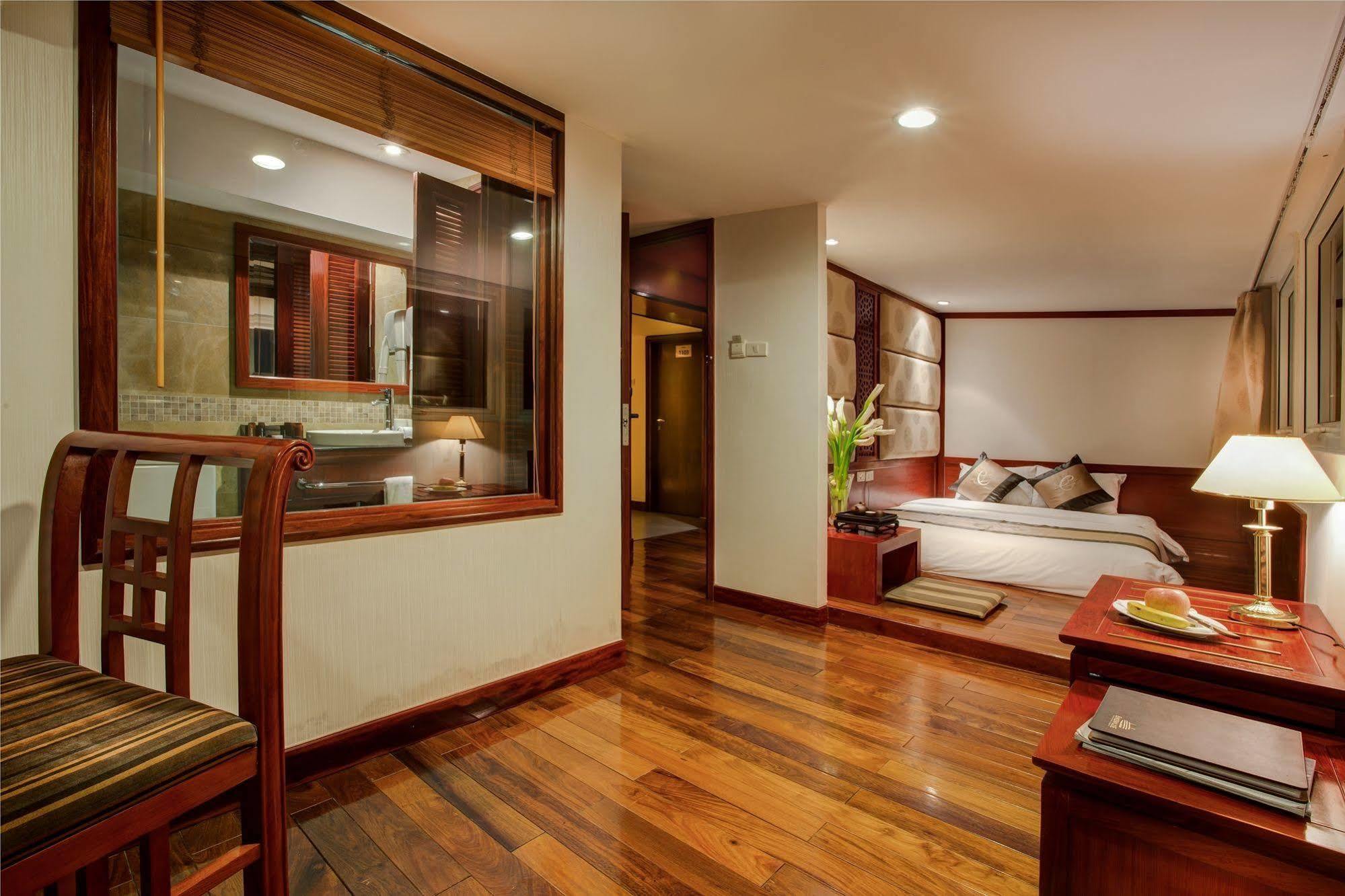 Conifer Boutique Hotel Hanoi Exterior foto